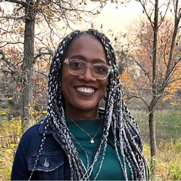 Meet your Posher, Allyson - Picture 2 of 2